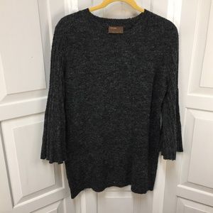 Kerisma Gray Pullover Sweater w Bell Sleeve Cuffs M/L